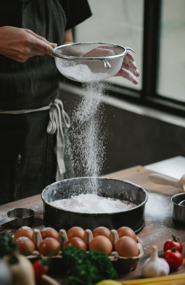 Coking Event in Luxembourg; Cooking Luxembourg; People enjoying an evening where they can cook themselves and have a great event organized by Letz Friends